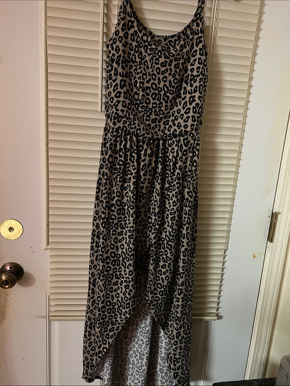 Leopard Print High-Low Maxi Dress - Taupe & Black. Size M